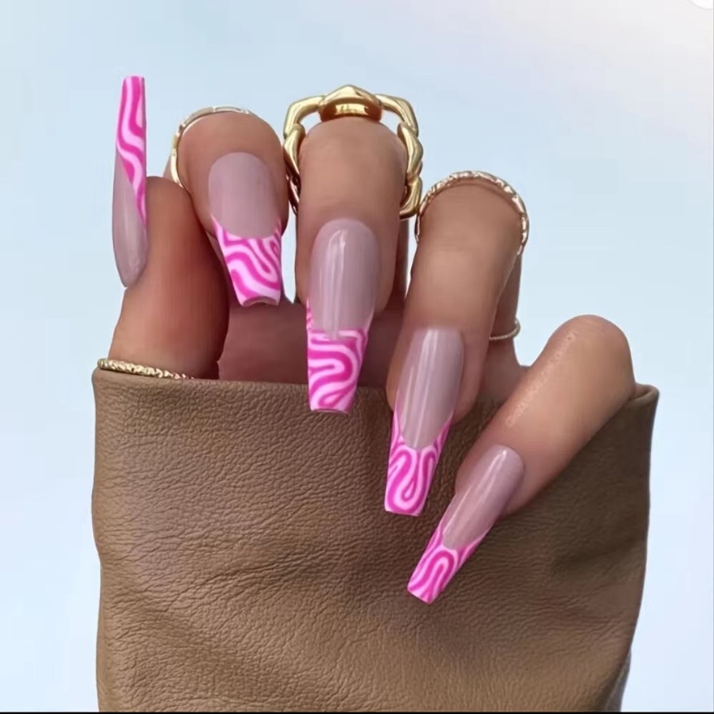 Pink pattern tip press on nails